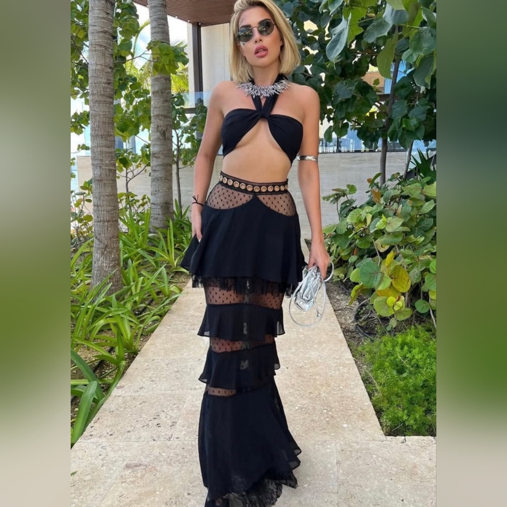 Chic Black Cutout Maxi Dress